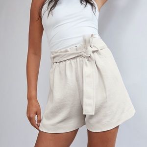 Aritzia Wilfred Paperbag Short